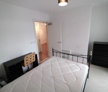 2 bedroom apartment to rent - Photo 4