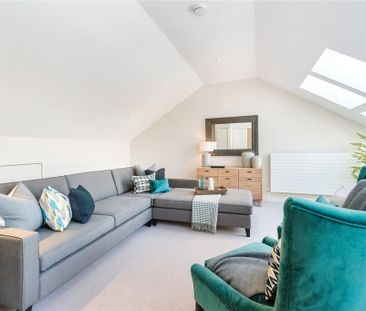 3 bedroom mews to rent - Photo 1