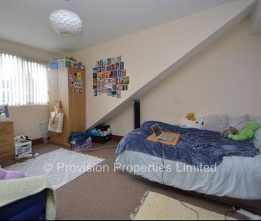 6 Bedroom Student Properties - Photo 5