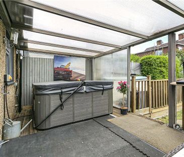 4 bedroom semi-detached house to rent - Photo 1