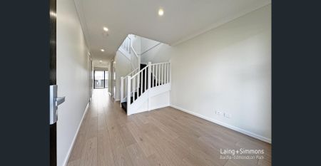 Brand New House With Five Bedroom, Three Bathroom and Double Garage - Photo 2