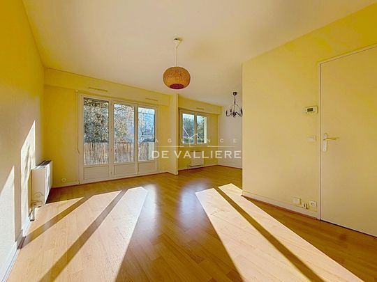 Location Appartement 4 pièces 83m² NANTERRE 92000 - Photo 1