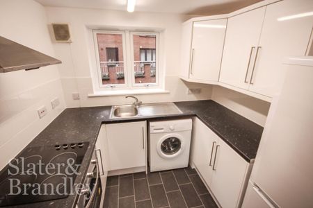 1 bedroom apartment to rent - Photo 4