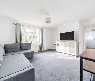 2 bedroom maisonette to rent - Photo 3