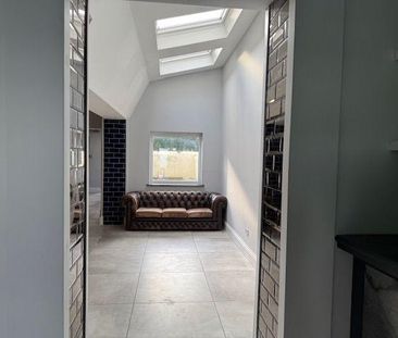 6 bedroom terraced house to rent - Photo 4