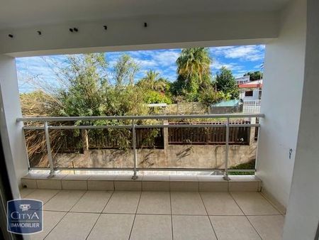 Location Appartement 2 pièces 35m² LE TAMPON 97430 - Photo 2