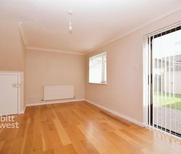 3 bedroom end of terrace house to rent - Photo 2