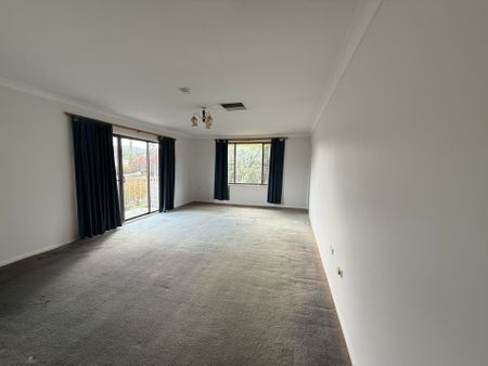 Charming 2-Bedroom Unit in Prime East Tamworth Location - Photo 5