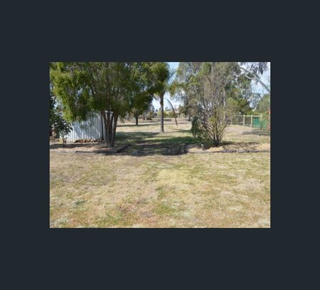11 John Street, Cambooya, Qld 4358 - Photo 4