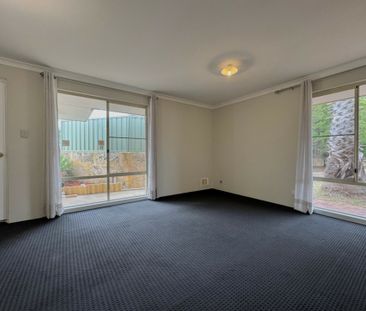 Light, Bright & Low-Maintenance Coastal Living. - Photo 3