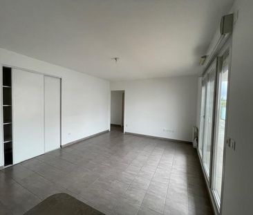Location Appartement 3 pièces 65m² DECINES CHARPIEU 69150 - Photo 1