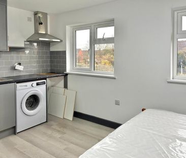 Studio to rent - Photo 4