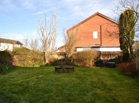 Evesham Close - Photo 2