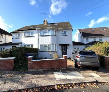 1 bedroom in a house share to rent - Photo 4