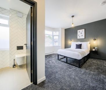 4 bedroom terraced house to rent - Photo 5