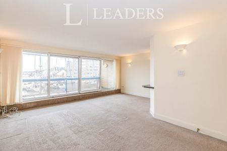 2 bedroom apartment to rent Oyster Quay, Port Way, Portsmouth, PO6 - Photo 2