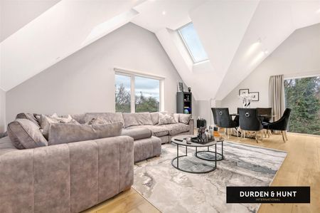 89 High Road, Loughton - Photo 5