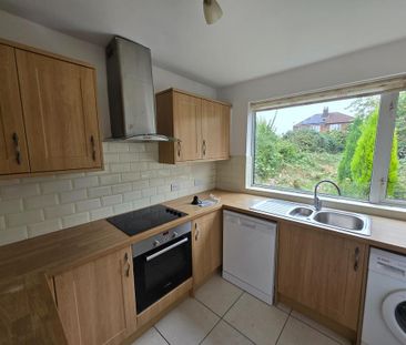 3 bedroom semi-detached house to rent - Photo 3
