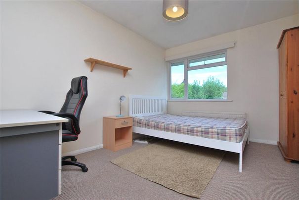 4 bedroom semi-detached house to rent - Photo 1