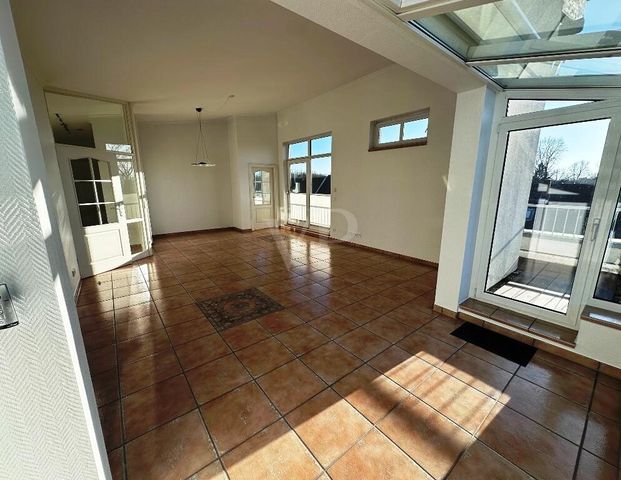 **Renovierte Penthouse-Wohnung an den Dammaschwiesen!** - Foto 1