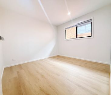 Brand New 5-Bedroom Family Home for Lease Now - Photo 5