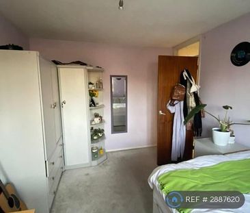4 bedroom terraced house to rent - Photo 3