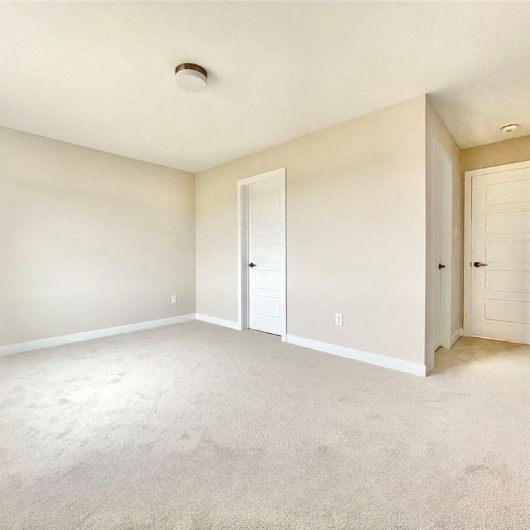 For Lease - 318 Canadensis Lane, Barrhaven, Ontario - Photo 1