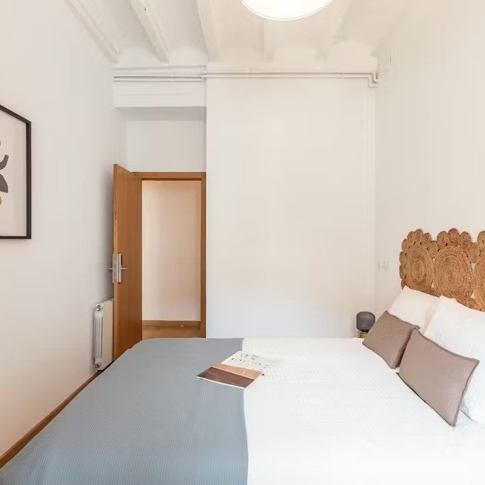 Carrer dHernán Cortés, Valencia, Valencian Community 46004 - Photo 2