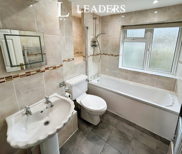 2 bedroom flat to rent - Photo 6