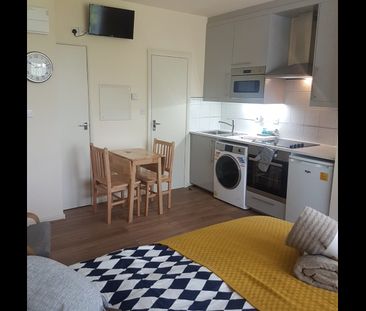 Studio Flat, Kilburn, NW2 - Photo 1