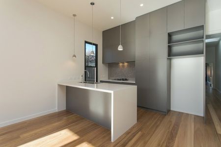 PRIME ALBERT PARK LOCATION - Photo 5