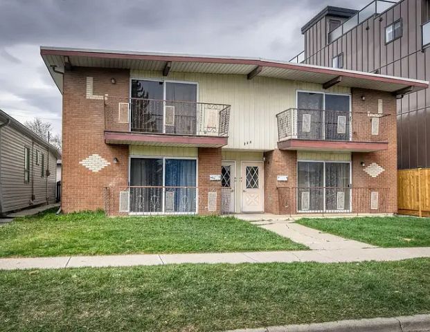 226D | D - 226 20 Avenue Northeast, Calgary - Photo 1