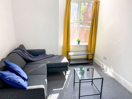 4 bedroom property to rent - Photo 2