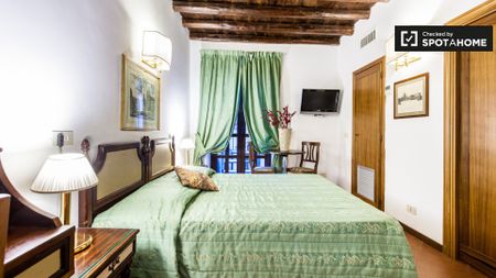 rome, Lazio 00187 - Photo 5