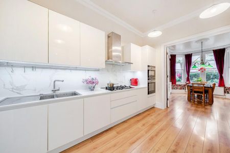 6 bedroom semi-detached house to rent - Photo 3