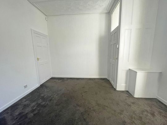 Middleton Road, Chadderton - Photo 1