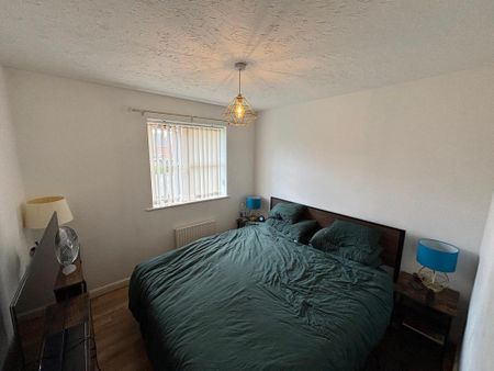 3 bedroom detached house to rent - Photo 2