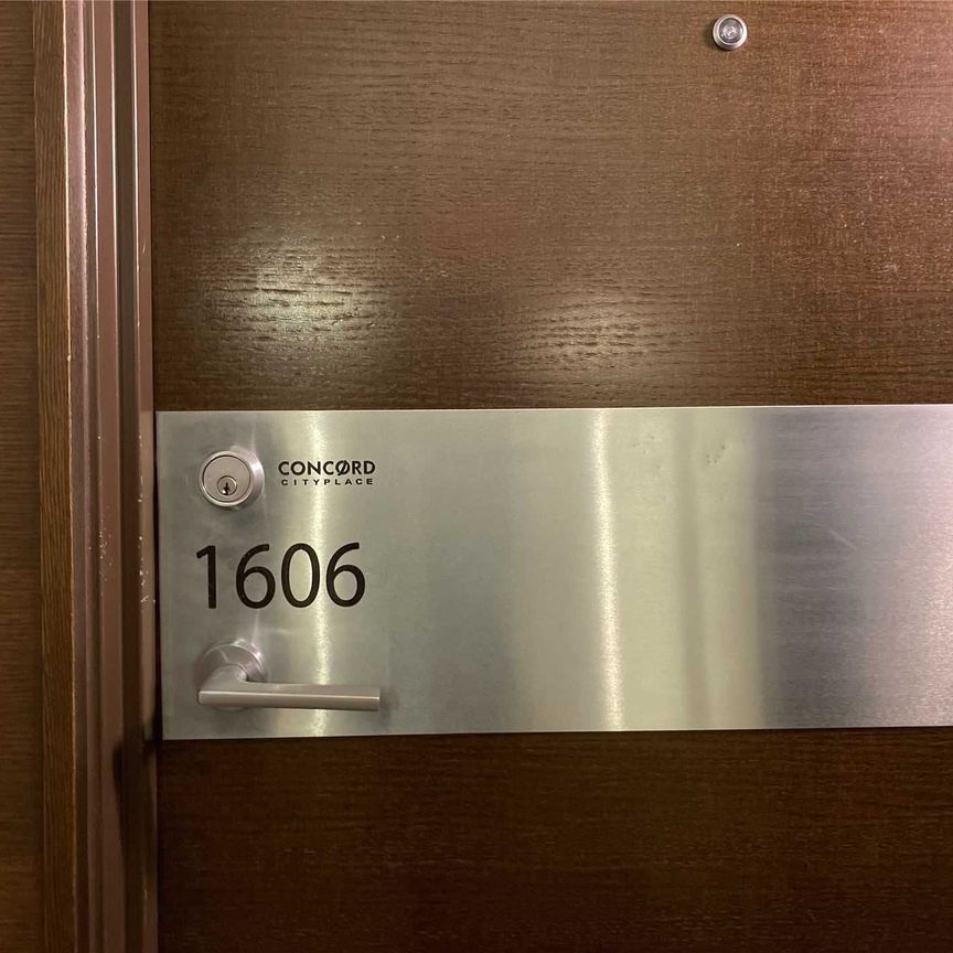 For Lease - 21 Iceboat Terrace Unit# 1906, Toronto, Ontario - Photo 1