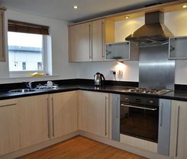 2 bedroom flat to rent - Photo 6