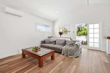 Hamptons Bayside Cottage - Photo 5