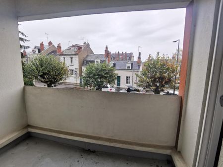 Location Appartement 2 pièces 55m² TOURS 37000 - Photo 5