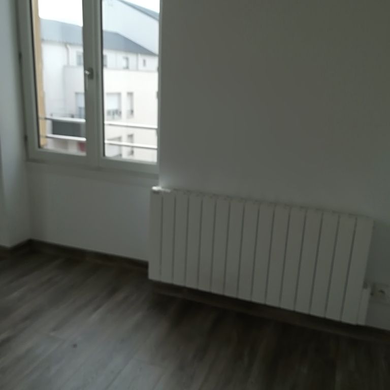 RUE LEON BLUM 28 - Photo 1