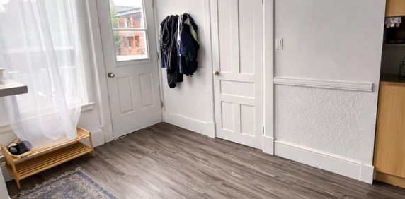 Immeuble - 842 à 860 Short 3 Et Demi à Louer - Près De L'université De Sherbrooke - Photo 2