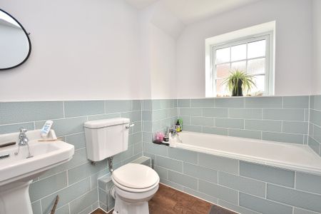 2 bedroom property to rent, - Photo 5