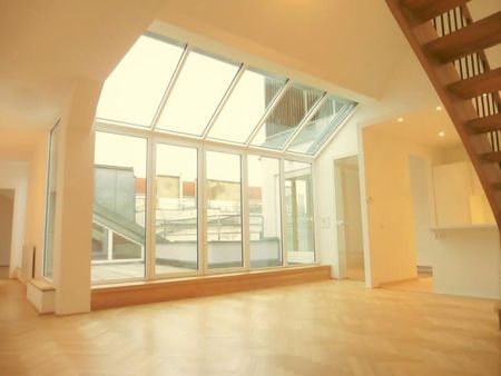 GRANDIOSE DG-Wohnung!!! Knapp 30m² Terrassenfläche und Weitblick!!! - Photo 5