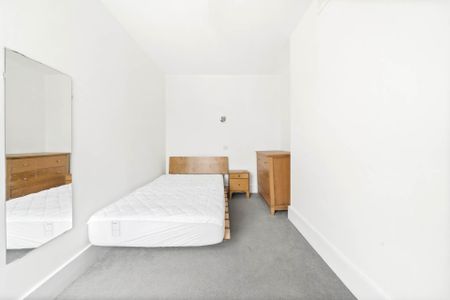 Price £3,300 pcm - Available Now - Furnished - Photo 4