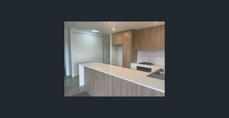 Modern 2-Bedroom Unit - Great Location! STRICTLY 3 MONTH LEASE ONLY - Photo 4