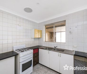 Spacious 3-Bedroom Home - Photo 5