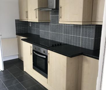 5 bedroom terraced house to rent - Photo 1