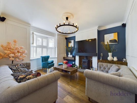 5 bedroom detached house to rent - Photo 1